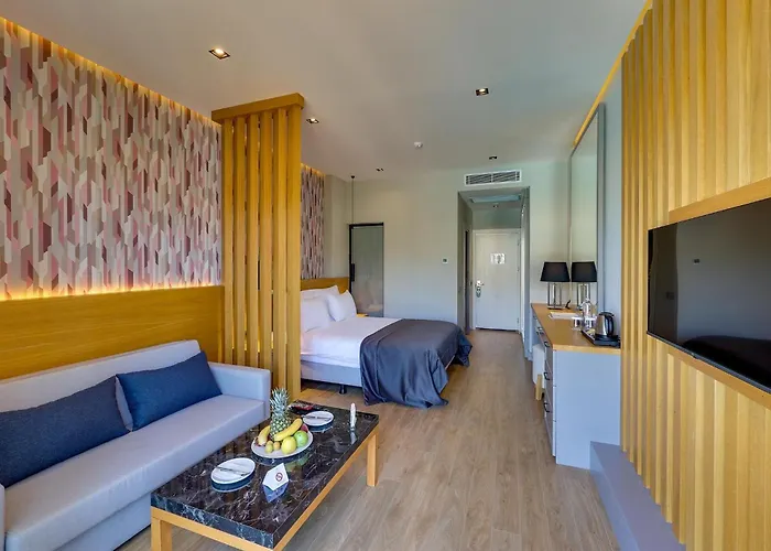 Celeste Bella Luxury & 호텔 *