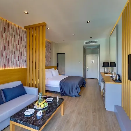 Celeste Bella Luxury & 酒店 *