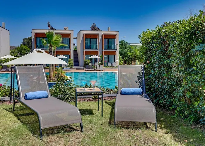 Celeste Bella Luxury & 博德鲁姆